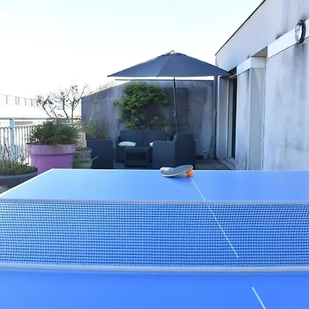 Apartment Superbe 3 Pieces Avec Terrasse 50 M2 10 Minutes A Pieds Du Centre 2 Chambres Et Un Salon Bordeaux