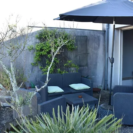Apartment Superbe 3 Pieces Avec Terrasse 50 M2 10 Minutes A Pieds Du Centre 2 Chambres Et Un Salon *